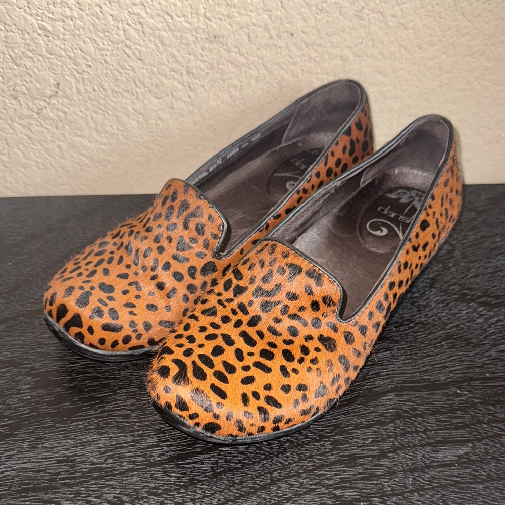 Dansko Cheetah Print Calf Hair Loafers Size 37 or US 6.5